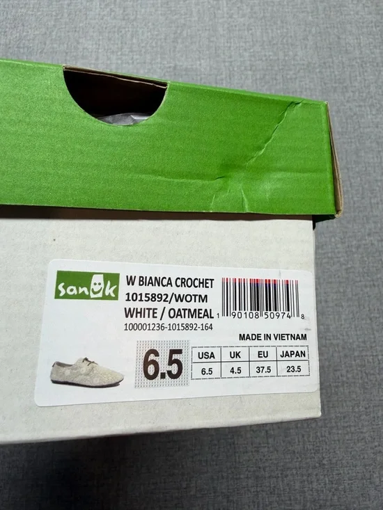 Sanuk Women's Bianca Crochet Lace Up flats - Picture 4 of 11